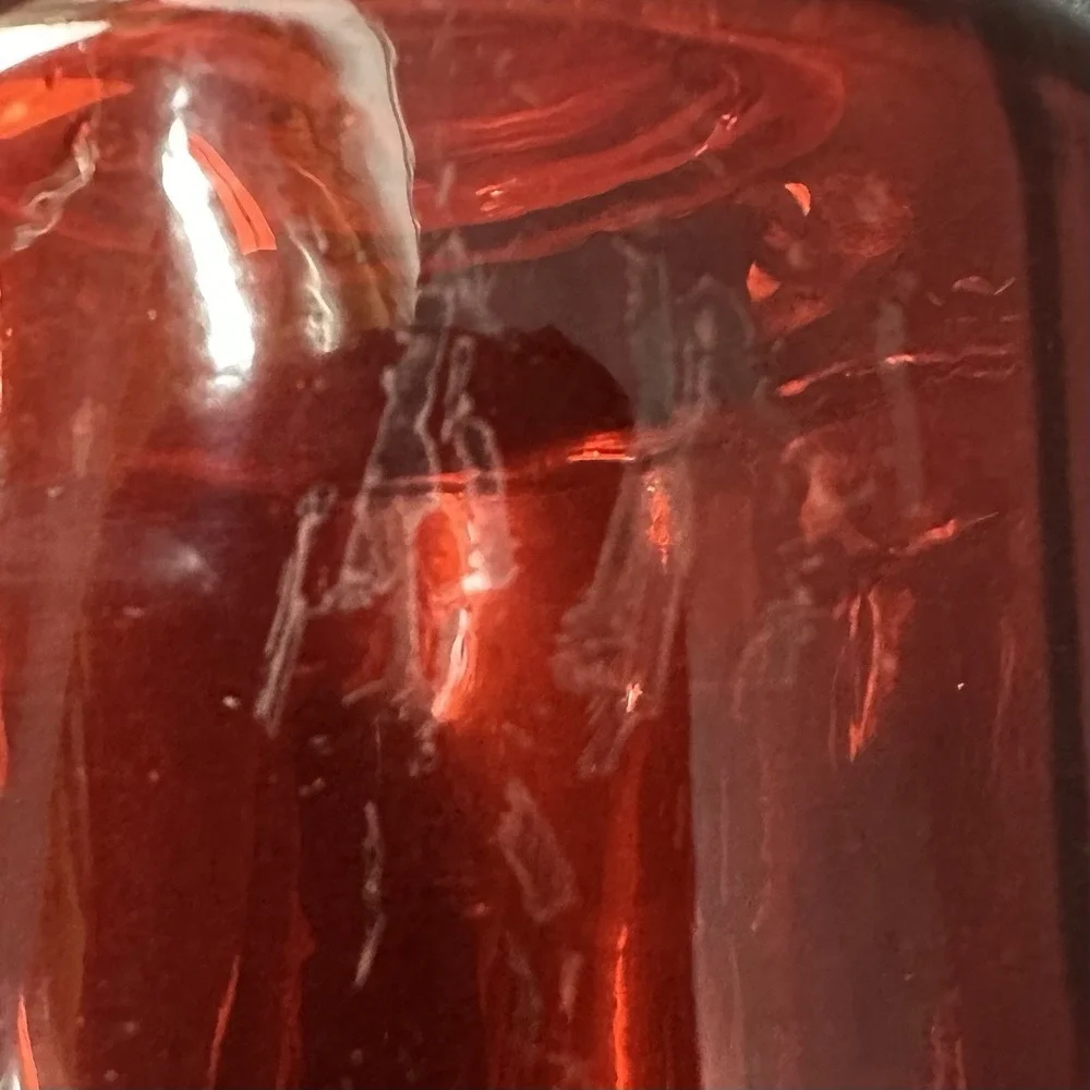 Starbucks Valentine's Winter 2022‎ Red Pink Ombre SPAIN Glass Bottle 22oz Cold